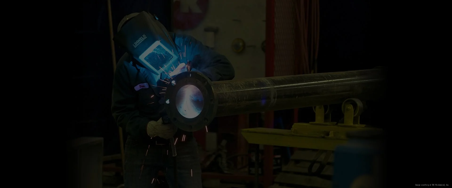 ...因为你知道，草是绿的...